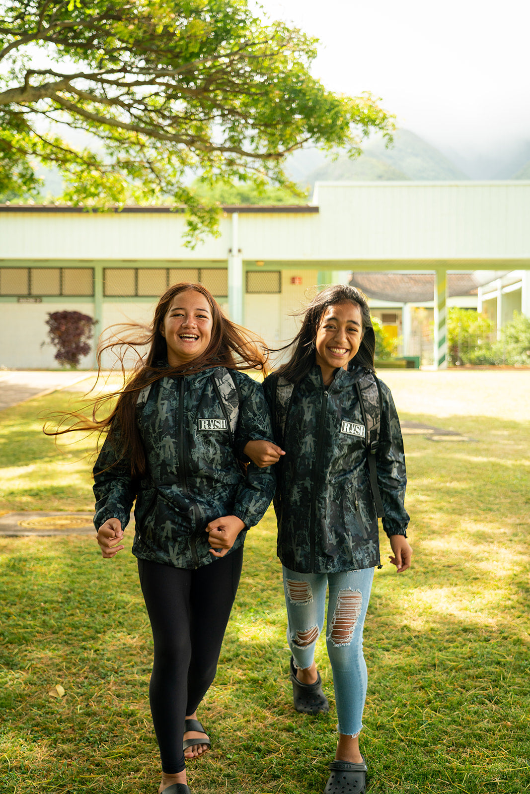 Dark Waiwi Jaw Windbreaker