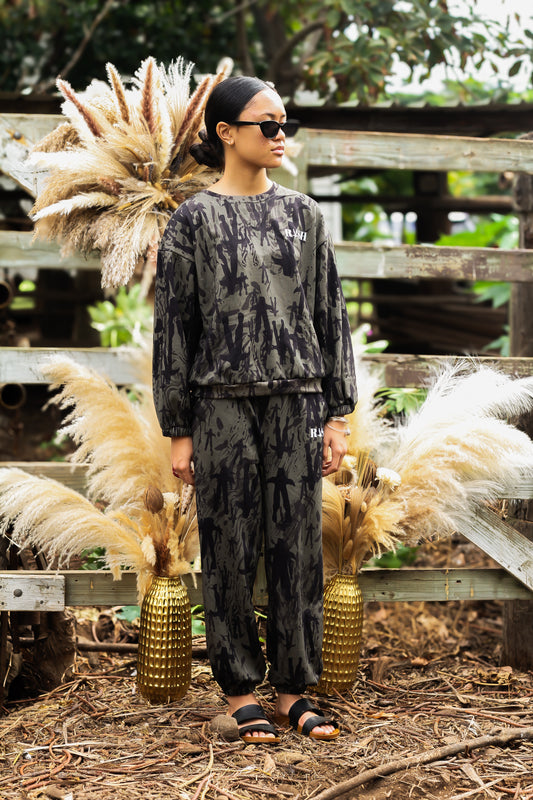 Keiki Scar Jaw Jogger Set