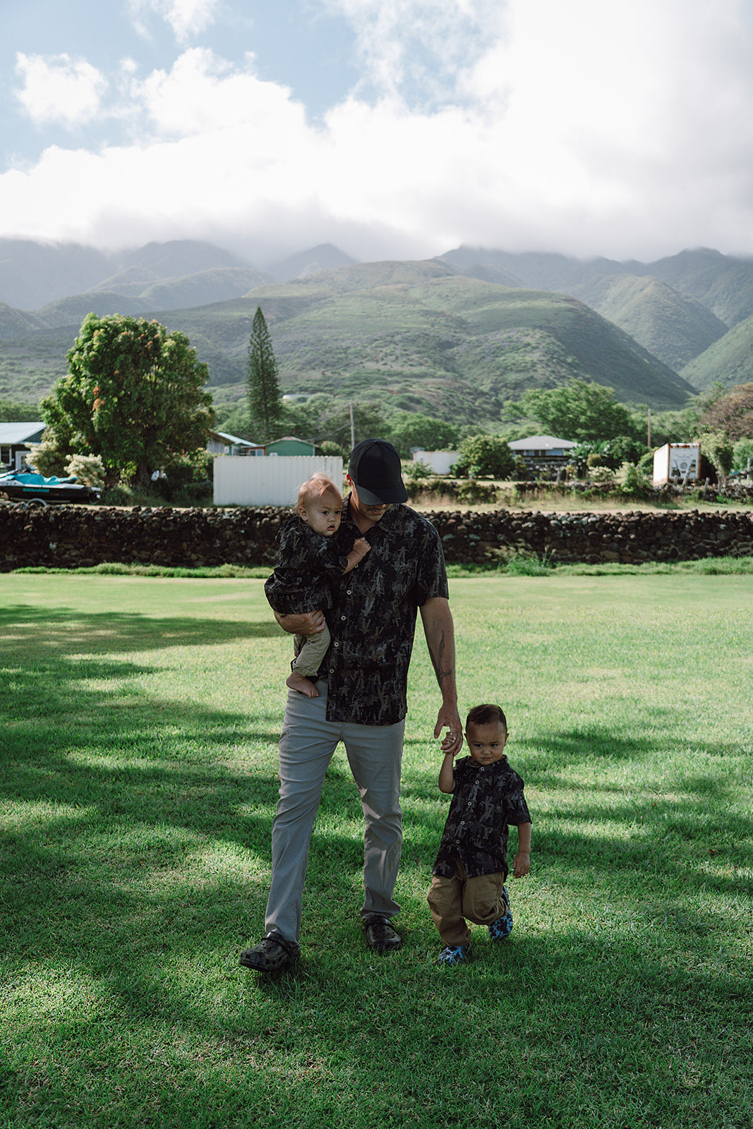 Keiki Dark Waiwi Button Down