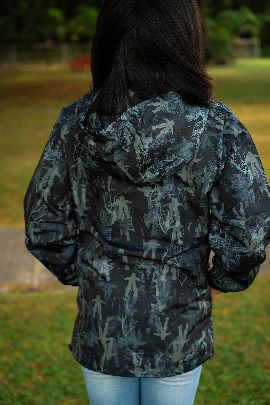 Dark Waiwi Jaw Windbreaker