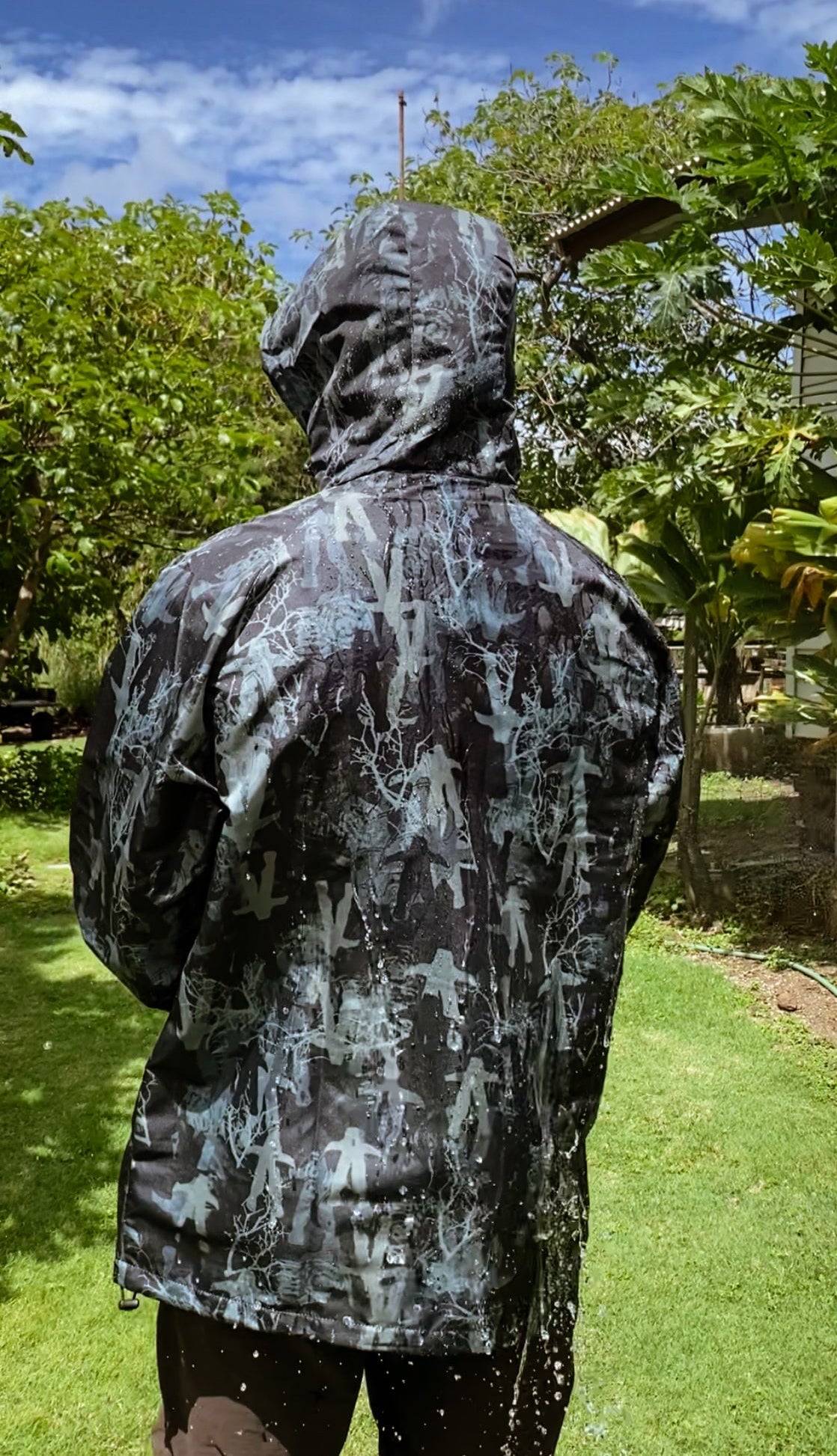 Dark Waiwi Jaw Windbreaker